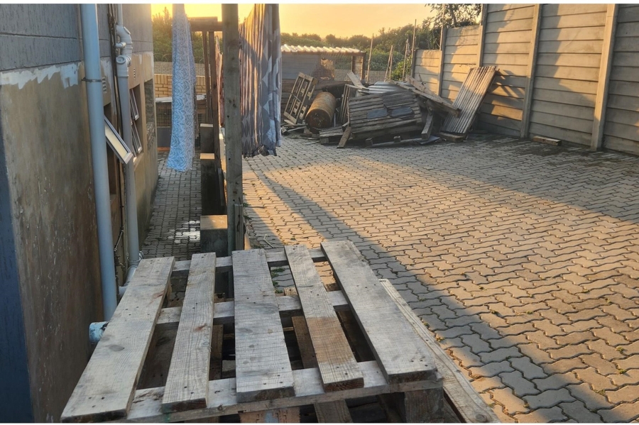 15 Bedroom Property for Sale in Beacon Bay Eastern Cape